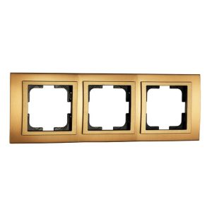 Chrome Тройна Рамка Злато