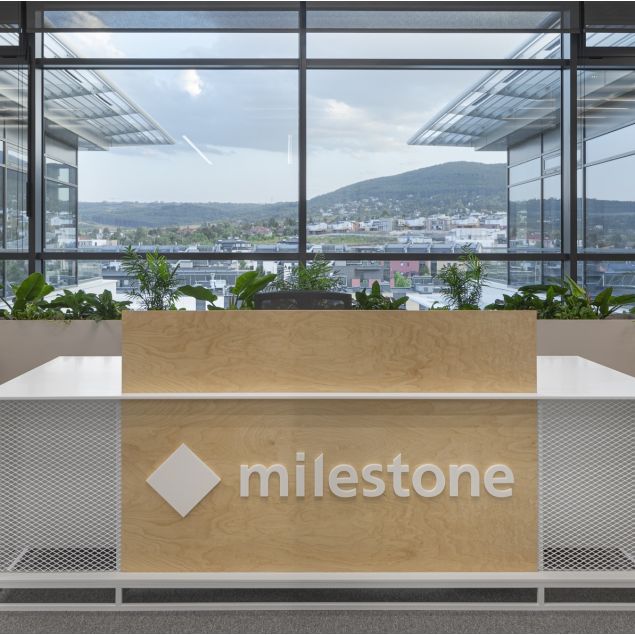 ОФИС MILESTONE